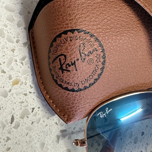 Ray ban sunglasses never used! - Picture 2 of 3